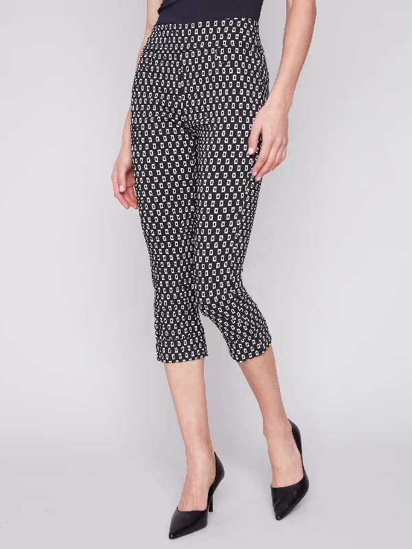 Printed Stretch Pull-On Capri Pants - White Tiles