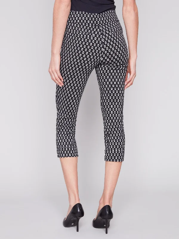 Printed Stretch Pull-On Capri Pants - White Tiles