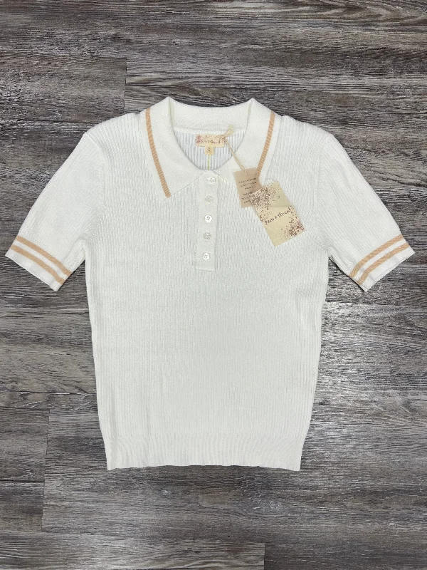 Top Short Sleeve By Hem & Thread In Cream & Tan, Size: L